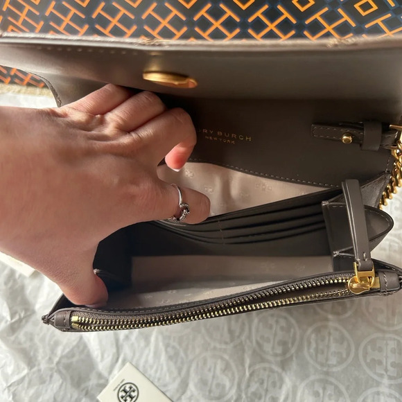 Tory Burch Willa Chain Wallet Crossbody Bag Volcanic Stone Gold Gray - Picture 7 of 12
